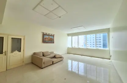 Apartment - 2 Bedrooms - 2 Bathrooms for rent in Zubaidi Building - Al Taawun - Sharjah
