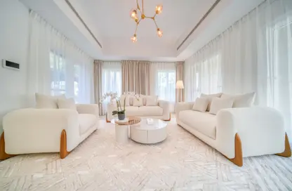 Living Room image for: Villa - 3 Bedrooms - 3 Bathrooms for rent in Alvorada 4 - Alvorada - Arabian Ranches - Dubai, Image 1
