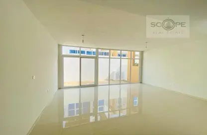 Townhouse - 3 Bedrooms - 3 Bathrooms for sale in Victoria 2 - Damac Hills 2 - Dubai