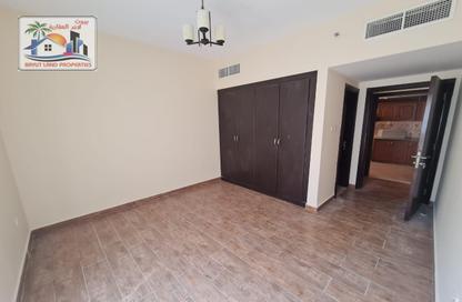 Apartment - 1 Bedroom - 2 Bathrooms for rent in Muwailih Building - Muwaileh - Sharjah