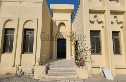 صورة لـ مبنى خارجي فيلا - 3 غرف نوم - 5 حمامات للايجار في مدينة شخبوط - أبوظبي ، صورة رقم 1