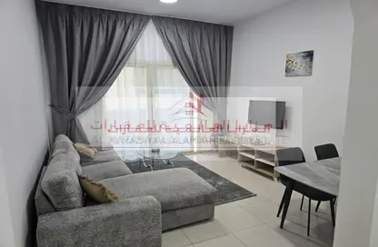 شقة - غرفة نوم - 2 حمامات للايجار في 3 برج منازل - الممزر - الشارقة - الشارقة
