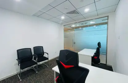 مركز أعمال - استوديو - 4 حمامات للايجار في شارع حمدان - أبوظبي
