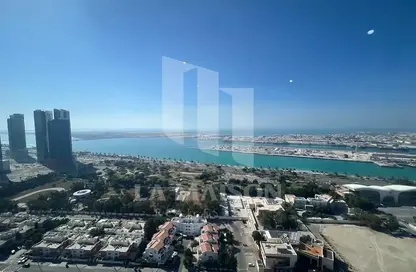 Apartment - 3 Bedrooms - 4 Bathrooms for rent in Silver Wave Tower - Al Mina - Abu Dhabi