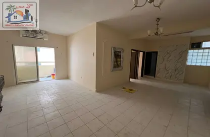 Apartment - 2 Bedrooms - 2 Bathrooms for rent in Jamal Abdul Nasser Street - Al Majaz - Sharjah
