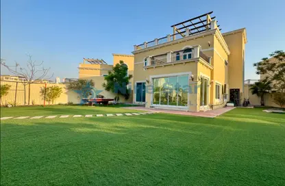 Villa - 4 Bedrooms - 5 Bathrooms for sale in Legacy - Jumeirah Park - Dubai