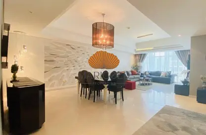 Living / Dining Room image for: Apartment - 3 Bedrooms - 5 Bathrooms for sale in Tamweel Tower - Lake Allure - Jumeirah Lake Towers - Dubai, Image 1