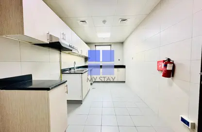 Apartment - 1 Bedroom - 2 Bathrooms for rent in Jumeirah Garden City - Al Satwa - Dubai