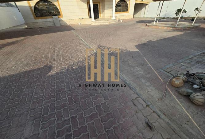 15685342 - صورة العقار 2