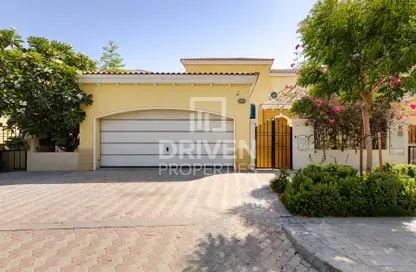 Villa - 3 Bedrooms - 4 Bathrooms for rent in Legacy - Jumeirah Park - Dubai