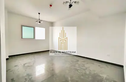 Apartment - 1 Bedroom - 2 Bathrooms for rent in AlFalah - Muwaileh Commercial - Sharjah