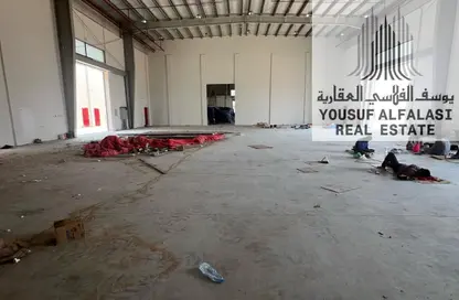 Warehouse - Studio - 4 Bathrooms for rent in Umm Al Thuoob - Umm Al Quwain