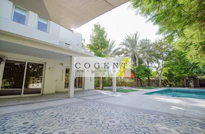 Villa - 6 Bedrooms - 7 Bathrooms for sale in Meadows 2 - Meadows - Dubai