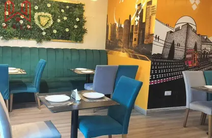 متجر - استوديو - 1 حمام للايجار في بناية عود ميثاء - عود ميثاء - بر دبي - دبي