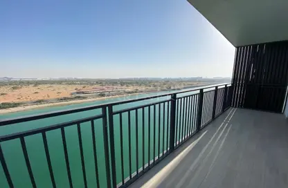 Apartment - 3 Bedrooms - 3 Bathrooms for rent in Waters Edge - Yas Island - Abu Dhabi