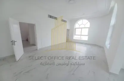 Empty Room image for: Villa - 6 Bedrooms for rent in Al Mushrif Villas - Al Mushrif - Abu Dhabi, Image 1