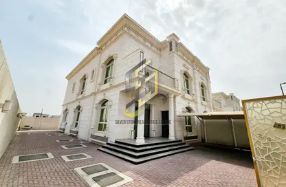 Villa - 5 Bedrooms - 7 Bathrooms for rent in Hoshi 1 - Hoshi - Al Badie - Sharjah
