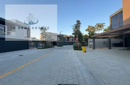تاون هاوس - 3 غرف نوم - 4 حمامات للايجار في روبينيا - مسار - تلال سيتي - الشارقة