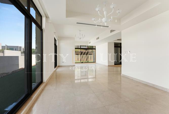 16105300 - Property Image 2