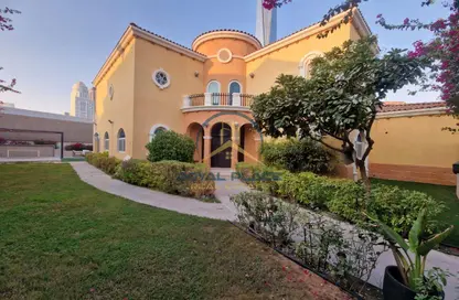 فيلا - 5 غرف نوم - 6 حمامات للايجار في ديستريكت 8 - جميرا بارك - دبي