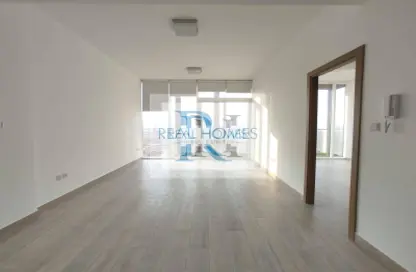 Apartment - 1 Bedroom - 2 Bathrooms for rent in Bloom Towers B - Bloom Towers - Jumeirah Village Circle - Dubai