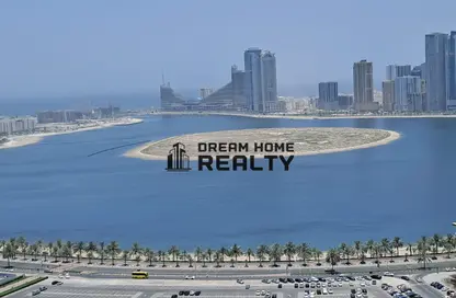 Apartment - 2 Bedrooms - 3 Bathrooms for rent in City Gate Tower - Al Taawun - Sharjah
