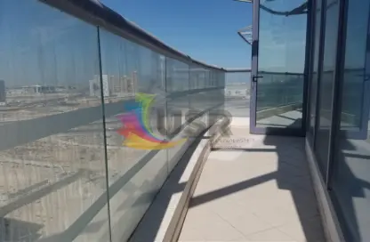 شقة - غرفة نوم - 2 حمامات للايجار في برج ويمبلدون - مدينة دبي الرياضية - دبي