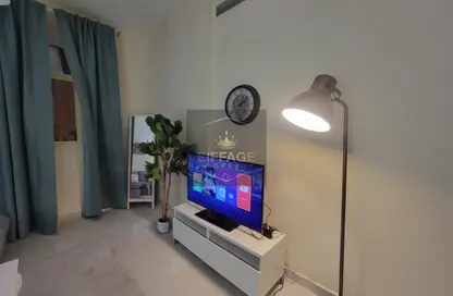 Apartment - 1 Bedroom - 2 Bathrooms for rent in Ajman Corniche Residences - Ajman Corniche Road - Ajman