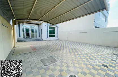 فيلا - 5 غرف نوم - 6 حمامات للايجار في قرية الاميرة - الياسمين - عجمان