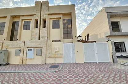 فيلا - 4 غرف نوم - 6 حمامات للايجار في حوشي - البادي - الشارقة