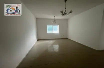 شقة - غرفة نوم - 2 حمامات للايجار في التعاون 2 - أبراج التعاون - الخان - الشارقة