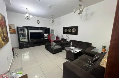 Apartment - 1 Bedroom - 2 Bathrooms for sale in Marina Pinnacle - Dubai Marina - Dubai