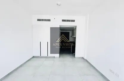 شقة - 1 حمام للايجار في ذا لينك - إيست فييليدج - الجادة - الشارقة