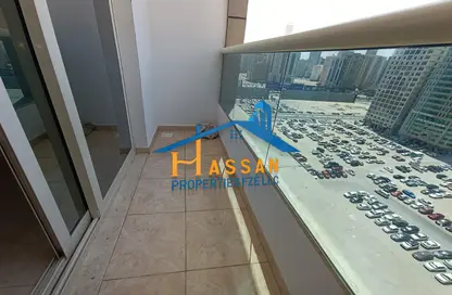 شقة - 2 غرف نوم - 3 حمامات للايجار في برج منازل 2 - شارع التعاون - التعاون - الشارقة