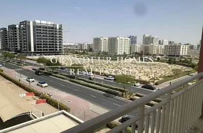 Apartment - 2 Bedrooms - 3 Bathrooms for rent in Mazaya 25 - Queue Point - Dubai Land - Dubai
