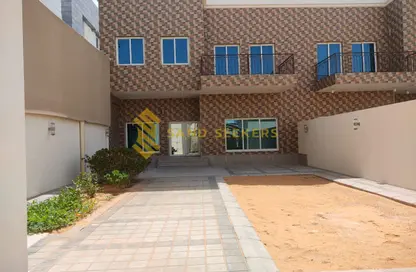 Villa - 4 Bedrooms - 7 Bathrooms for rent in Mohamed Bin Zayed City - Abu Dhabi