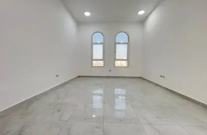 شقة - 3 غرف نوم - 3 حمامات للايجار في مدينة الرياض - أبوظبي