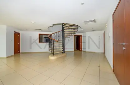 Empty Room image for: Apartment - 4 Bedrooms - 6 Bathrooms for rent in Sadaf 7 - Sadaf - Jumeirah Beach Residence - Dubai, Image 1