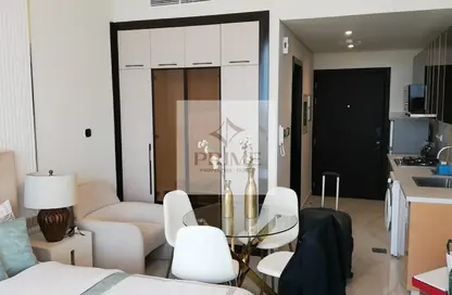 شقة - 1 حمام للبيع في جيمز من دانوب - الفرجان - دبي