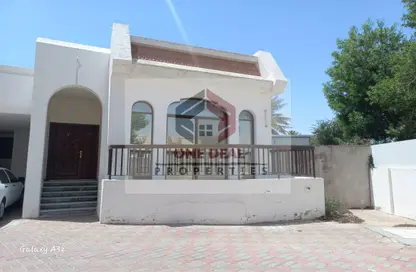 Villa - 3 Bedrooms - 3 Bathrooms for rent in Al Khabisi - Al Ain