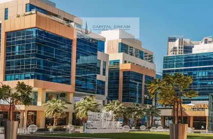 Office Space - Studio - 1 Bathroom for sale in Bay Square Building 2 - Bay Square - Business Bay - Dubai