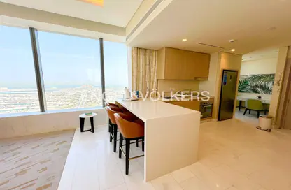 Apartment - 1 Bedroom - 2 Bathrooms for rent in The Palm Tower - Palm Jumeirah - Dubai
