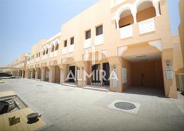 Villa - 2 bedrooms - 3 bathrooms for sale in Zone 8 - Hydra Village - Abu Dhabi