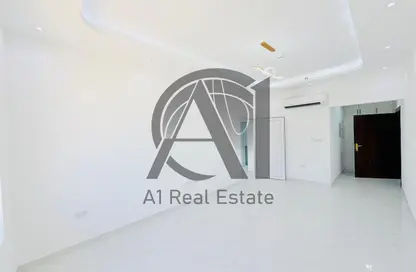 Apartment - 2 Bedrooms - 2 Bathrooms for rent in Central District - Al Ain