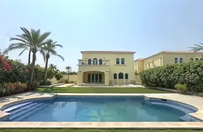 Villa - 3 Bedrooms - 4 Bathrooms for rent in Legacy - Jumeirah Park - Dubai
