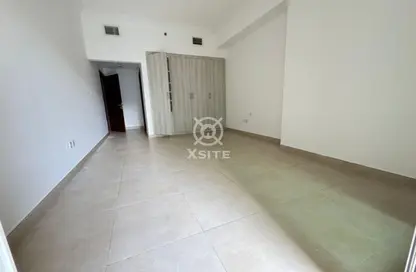 شقة - غرفة نوم - 2 حمامات للايجار في بلازا ريسدينس 2 - بلازا ريزيدنس - قرية الجميرا سركل - دبي