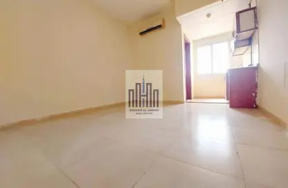 Apartment - Studio - 1 Bathroom for rent in Fire Station Road - Muwaileh - Sharjah