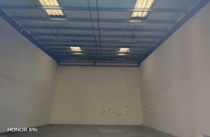 Warehouse - Studio - 1 Bathroom for rent in Al Sajaa S - Al Sajaa - Sharjah