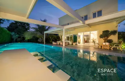 Villa - 3 Bedrooms - 3 Bathrooms for sale in Meadows 1 - Meadows - Dubai