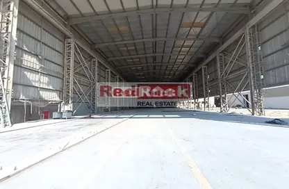 Warehouse - Studio - 5 Bathrooms for rent in Al Quoz Industrial Area 4 - Al Quoz Industrial Area - Al Quoz - Dubai